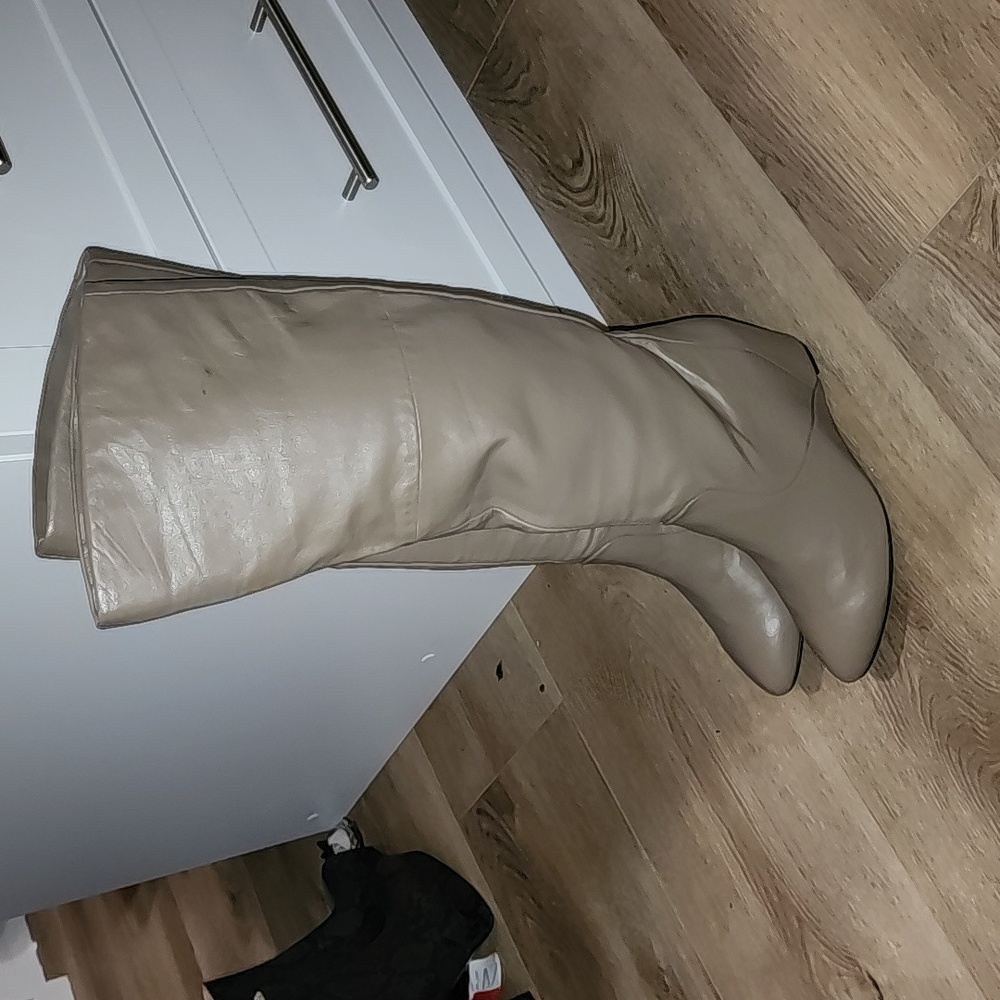 REPORT REAL LEATHER HIDDEN WEDGE TAN WALDRON KNEE HI BOOTS NWT